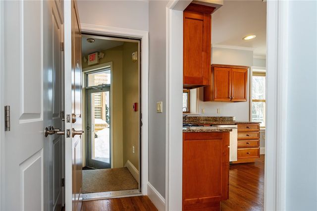 1180 Narragansett Boulevard B1, Cranston, RI 02905