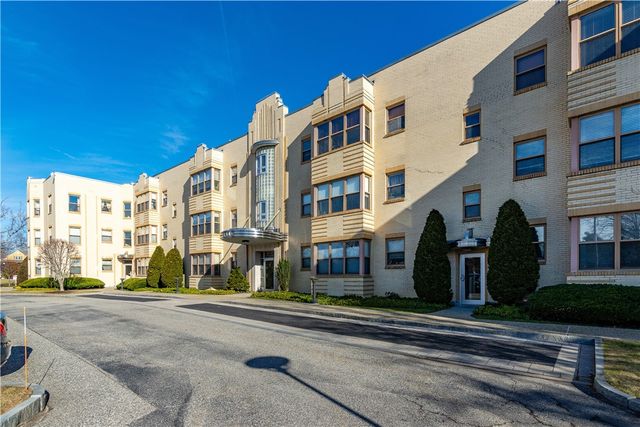 1180 Narragansett Boulevard B1, Cranston, RI 02905