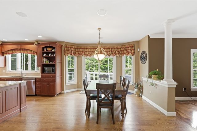 20 Tarbox Ln, North Reading, MA 01864