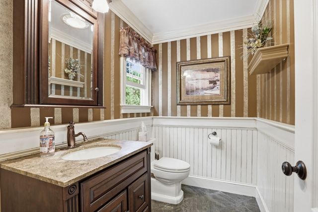 20 Tarbox Ln, North Reading, MA 01864