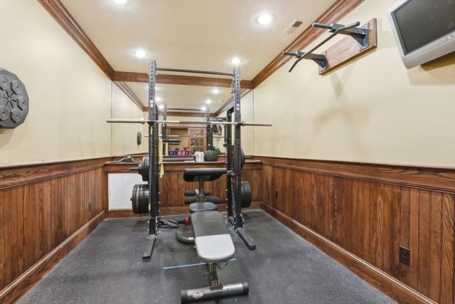 20 Tarbox Ln, North Reading, MA 01864
