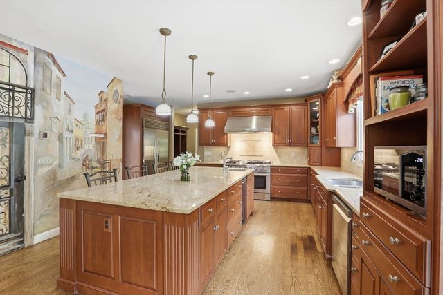 20 Tarbox Ln, North Reading, MA 01864