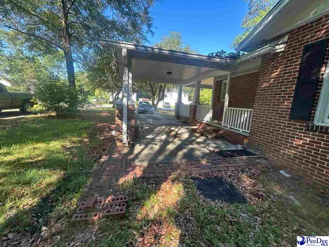 126 HUGER ST, Cheraw, SC 29520