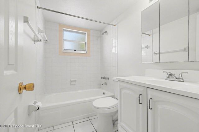 3150 N Harbor City Boulevard 132, Melbourne, FL 32935