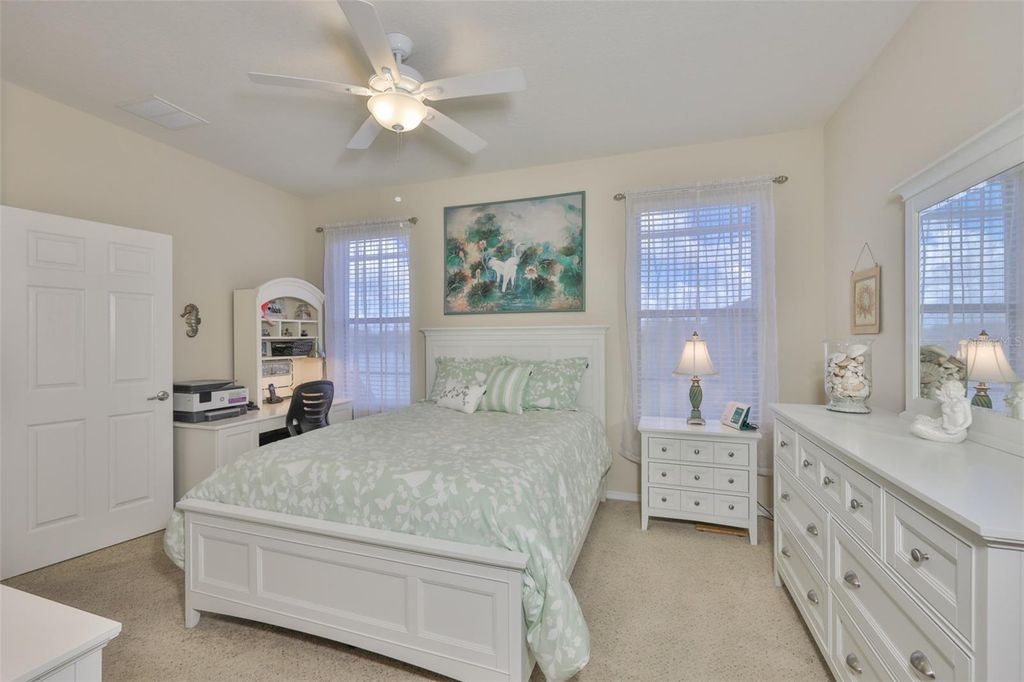 Image 31 of property listing at 5508 SUNSET FALLS DRIVE, Apollo Beach, FL 33572
