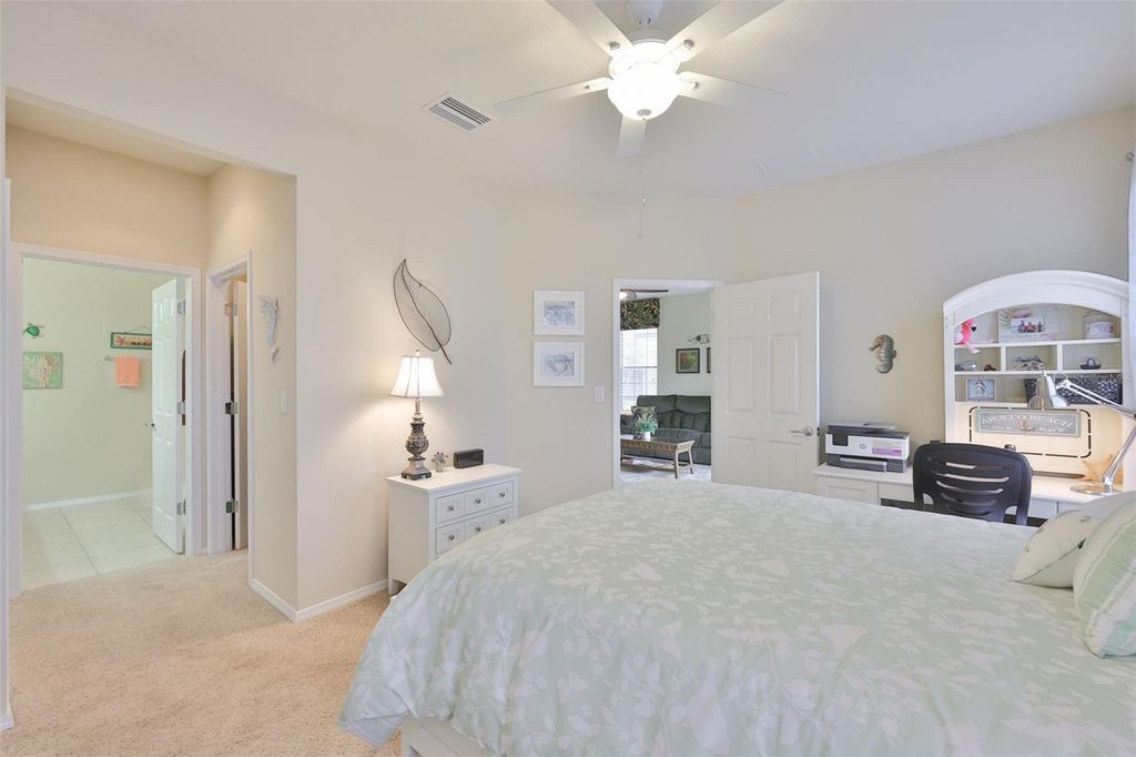 Image 33 of property listing at 5508 SUNSET FALLS DRIVE, Apollo Beach, FL 33572