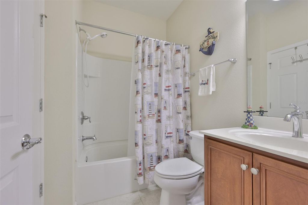 Image 39 of property listing at 5508 SUNSET FALLS DRIVE, Apollo Beach, FL 33572