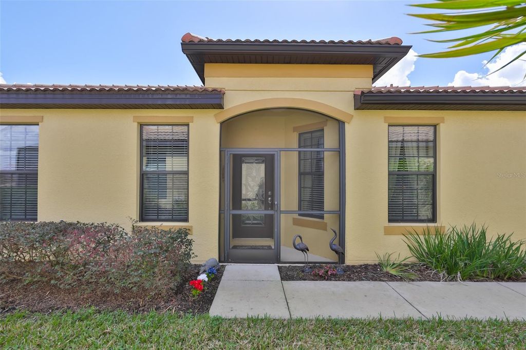 Image 6 of property listing at 5508 SUNSET FALLS DRIVE, Apollo Beach, FL 33572