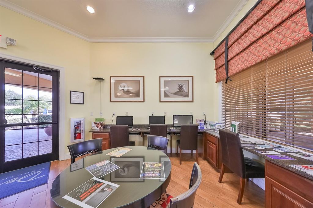 Image 57 of property listing at 5508 SUNSET FALLS DRIVE, Apollo Beach, FL 33572