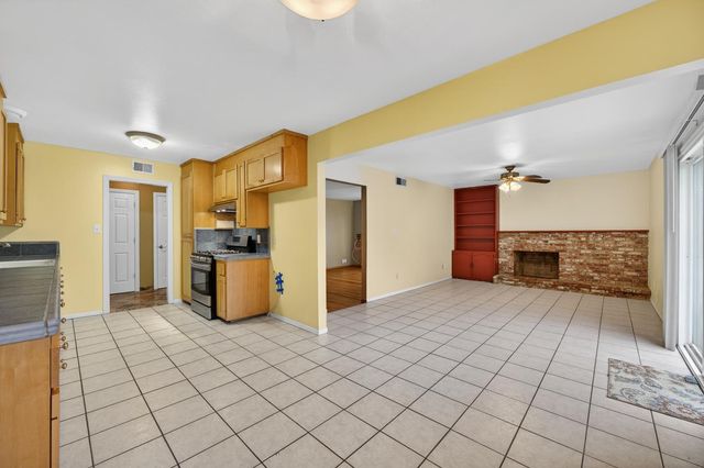 5125 Love Way, Carmichael, CA 95608