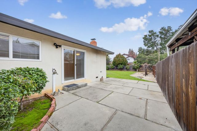 5125 Love Way, Carmichael, CA 95608