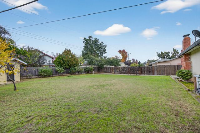 5125 Love Way, Carmichael, CA 95608