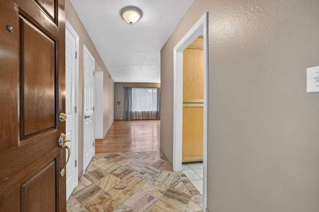 5125 Love Way, Carmichael, CA 95608