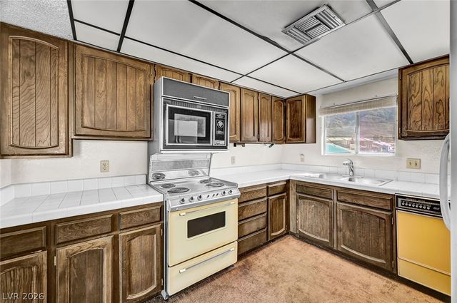 340 North Phyllis Street, Las Vegas, NV 89110