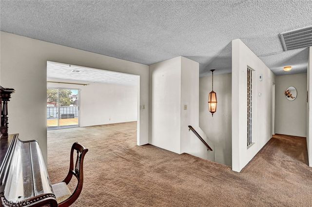 340 North Phyllis Street, Las Vegas, NV 89110