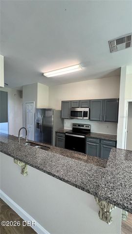 1 President Lane, Palm Coast, FL 32164