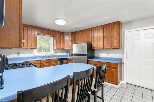 2627 White Pine Drive, Mebane, NC 27302