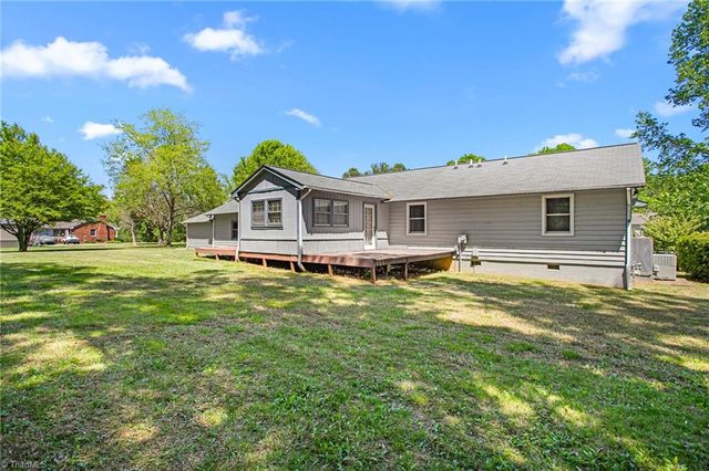 2627 White Pine Drive, Mebane, NC 27302