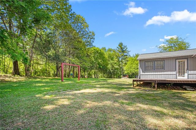 2627 White Pine Drive, Mebane, NC 27302