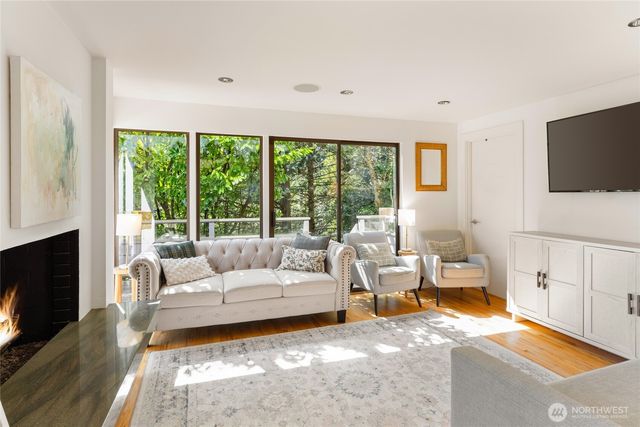 4408 E Mercer Way, Mercer Island, WA 98040