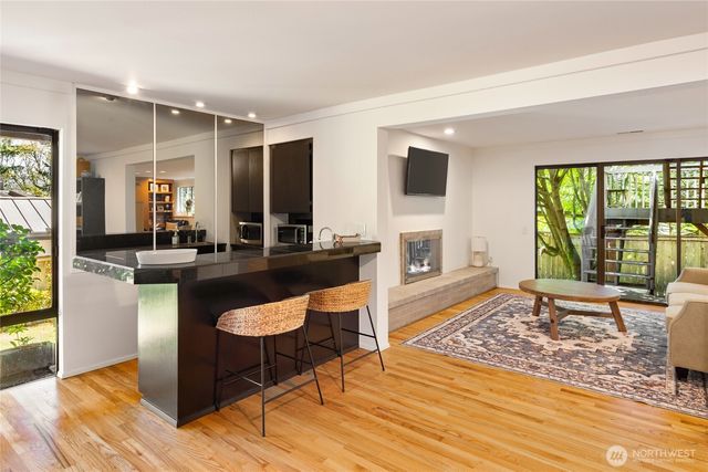 4408 E Mercer Way, Mercer Island, WA 98040