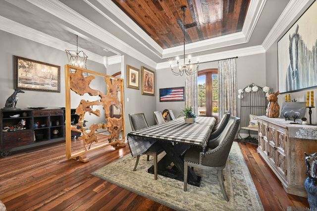 4505 Bluebonnet Rd, Saint George, LA 70809