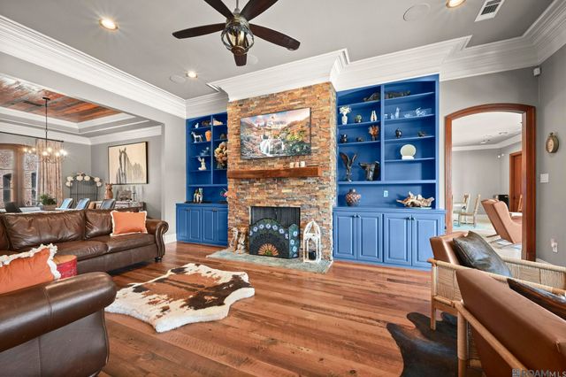 4505 Bluebonnet Rd, Saint George, LA 70809