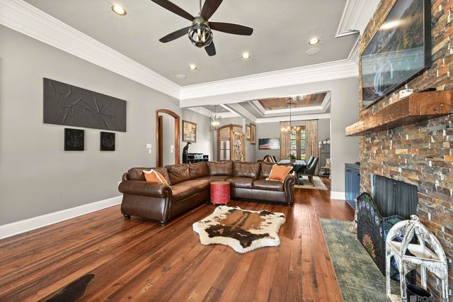 4505 Bluebonnet Rd, Saint George, LA 70809