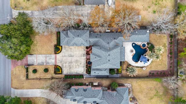 4505 Bluebonnet Rd, Saint George, LA 70809