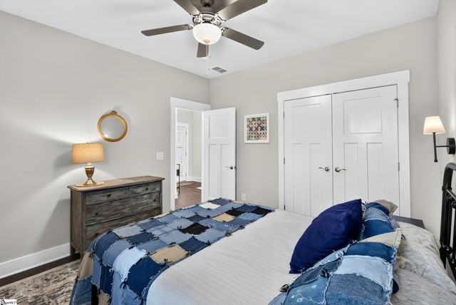 2 Yorkmont Way, Greer, SC 29651