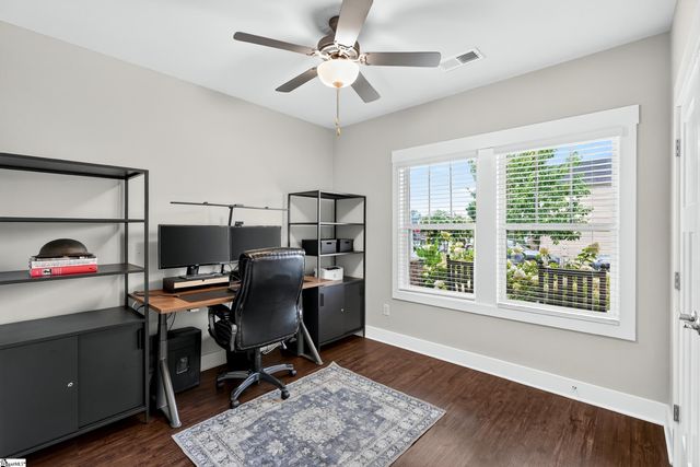 2 Yorkmont Way, Greer, SC 29651