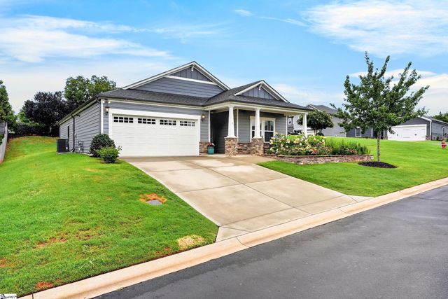 2 Yorkmont Way, Greer, SC 29651