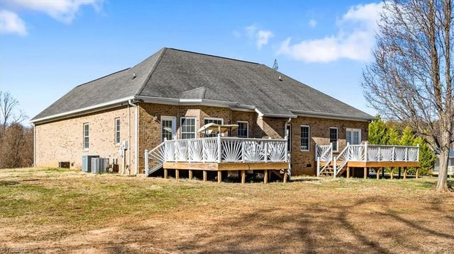 737 Sandy Cross Road, Reidsville, NC 27320