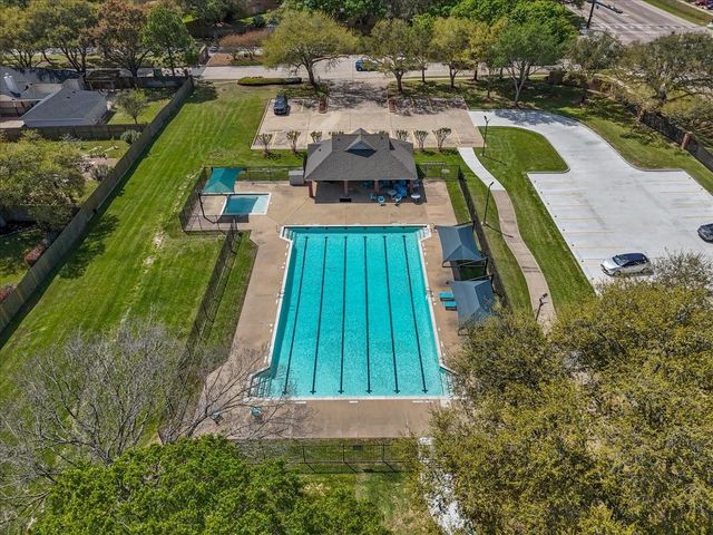 5115 Cherry Blossom Drive, League City, TX 77573