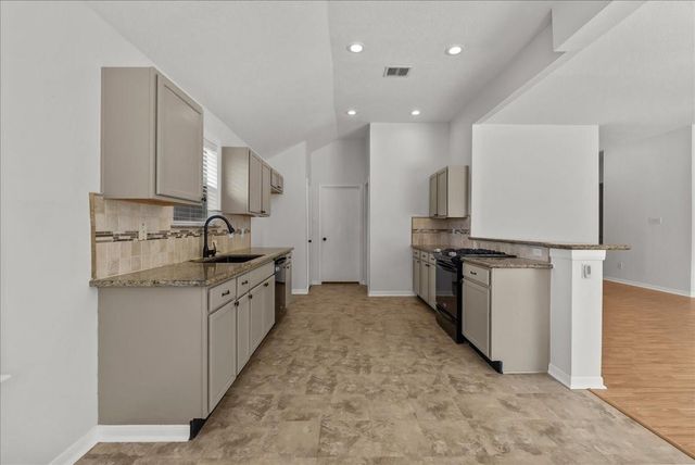 5115 Cherry Blossom Drive, League City, TX 77573