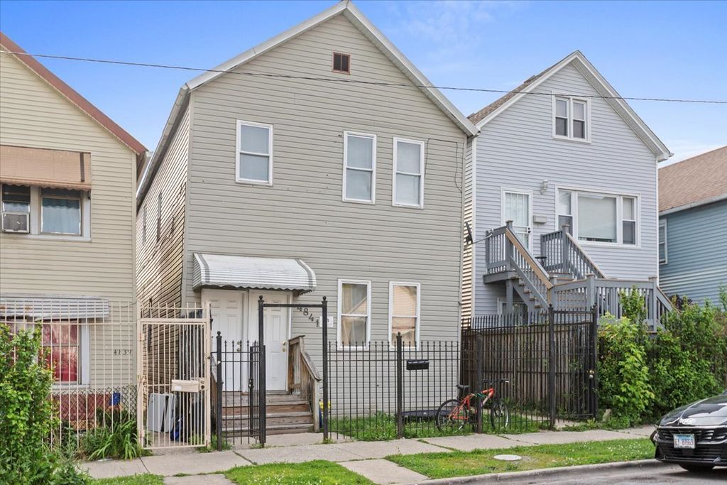 4841 S Loomis Boulevard 1R, Chicago, IL 60609