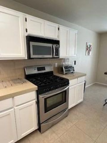 30375 Avenida Alvera, Cathedral City, CA 92234