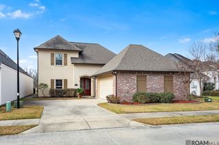 8272 Valencia Ct, Baton Rouge, LA 70820