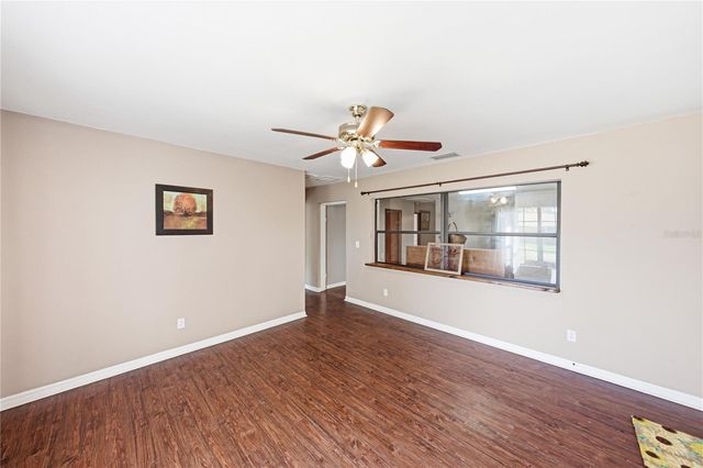 5207 10TH STREET, Zephyrhills, FL 33542