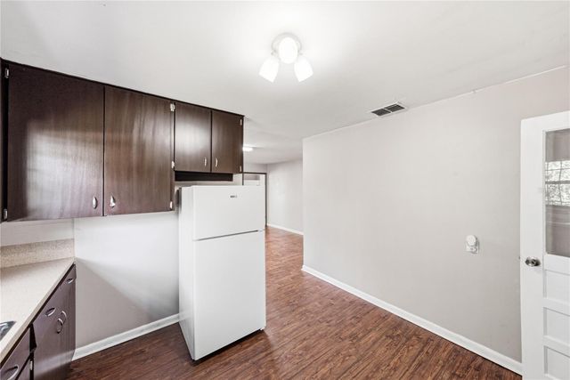 5207 10TH STREET, Zephyrhills, FL 33542