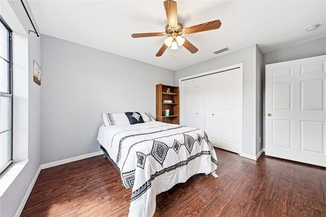 5207 10TH STREET, Zephyrhills, FL 33542
