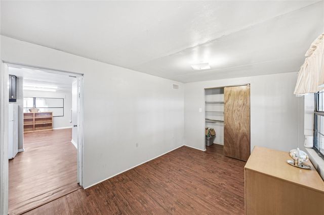 5207 10TH STREET, Zephyrhills, FL 33542
