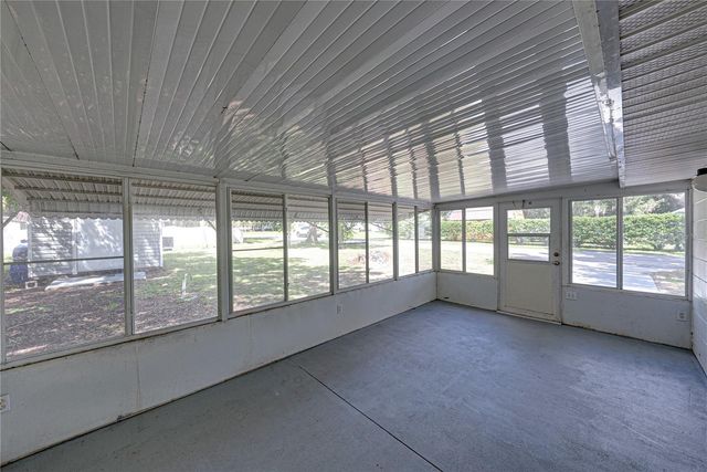 5207 10TH STREET, Zephyrhills, FL 33542