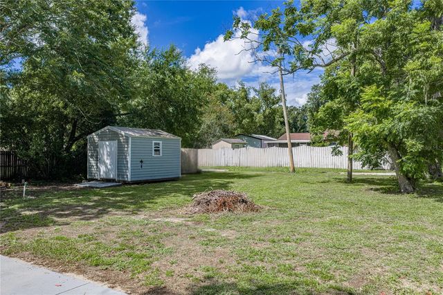 5207 10TH STREET, Zephyrhills, FL 33542