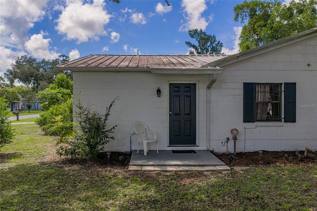 5207 10TH STREET, Zephyrhills, FL 33542