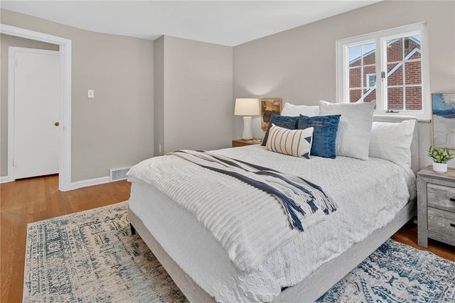 578 Moreland Drive, Mt Lebanon, PA 15243