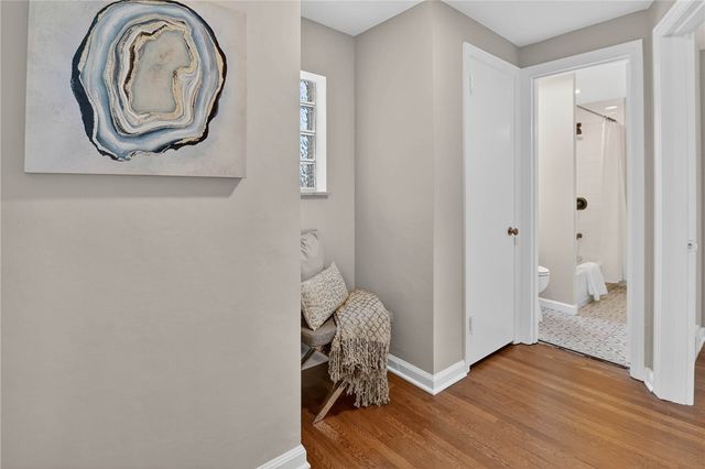 578 Moreland Drive, Mt Lebanon, PA 15243