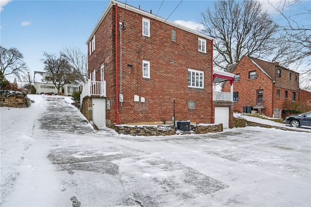 578 Moreland Drive, Mt Lebanon, PA 15243