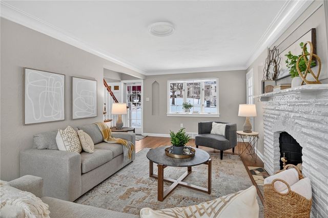 578 Moreland Drive, Mt Lebanon, PA 15243