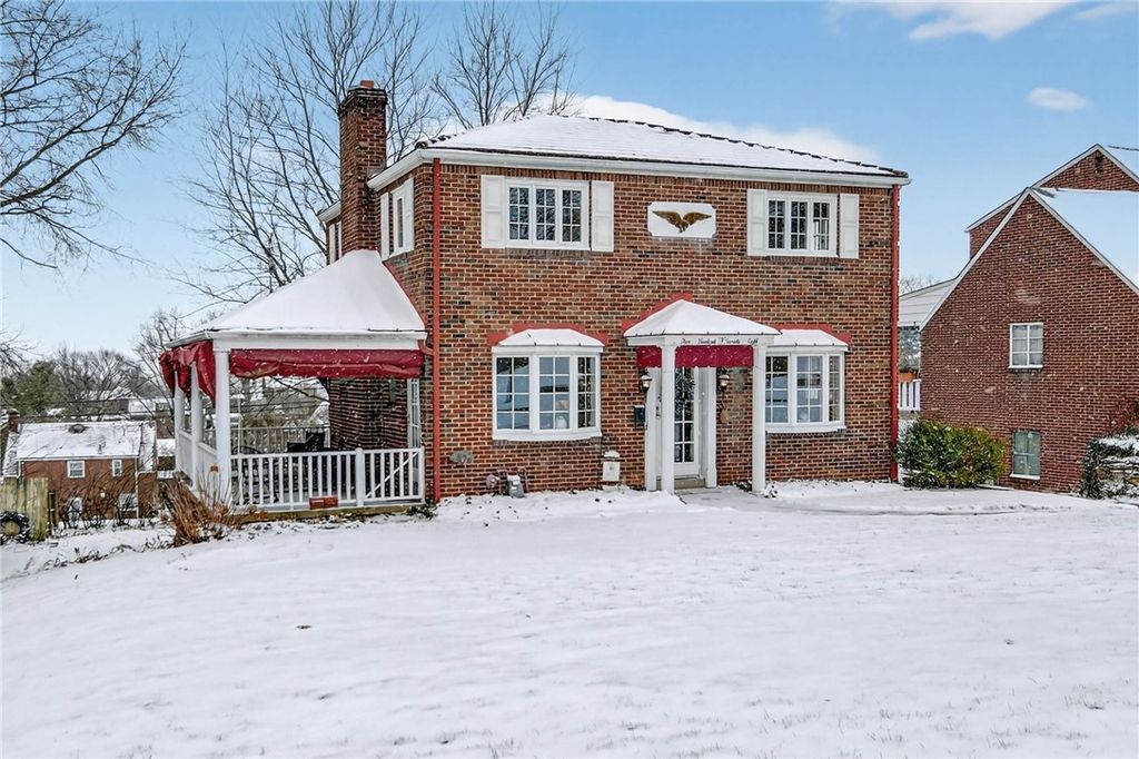 578 Moreland Drive, Mt Lebanon, PA 15243